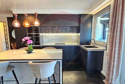 Inchiriere penthouse superfinisat cu 3 camere in zona Centrala - 13