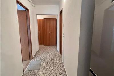 Garsonieră decomandată, mobilată în Răcădău - 6