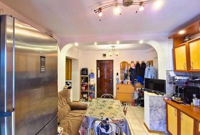 Zona libertatii - 2 camere decomandat, et. 4 din 8 - cu lift - 5