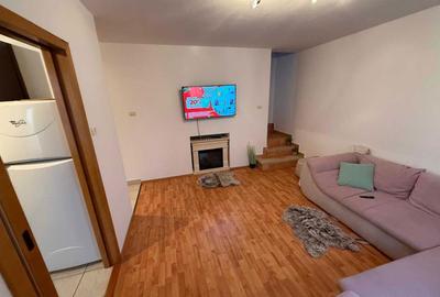 Apartament cu 3 camere decomandat în Dumbrăvița - 2