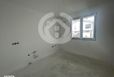 Casă cu 4 camere cu Canalizare în Central - 1
