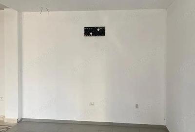 Spațiu comercial, de 132 mp, în Alfa - 8