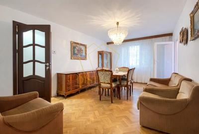 Apartament cu 4 camere semidecomandat în Circumvalațiunii - 1
