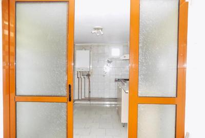 Casă cu 5 camere cu Teren 184 Mp în Central - 9