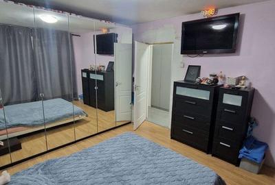 Apartament cu 3 camere decomandat în Valea Oltului - 5