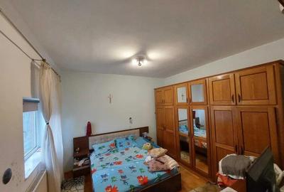 Casă cu 4 camere cu Canalizare în Brătianu