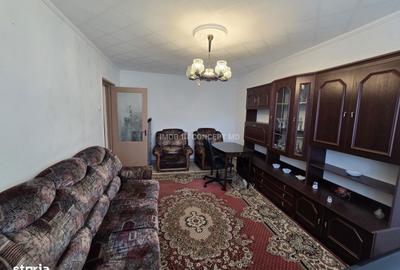 Apartament cu 4 camere decomandat, mobilat în Republicii - 3