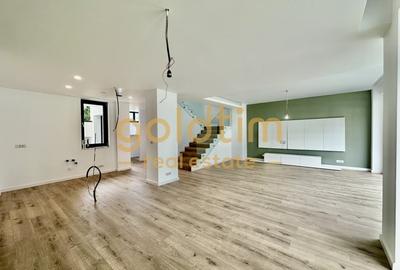 Duplex cu 5 camere cu Canalizare în Pipera
