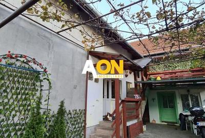 Casă individuală cu 8 camere cu Canalizare în Central - 3