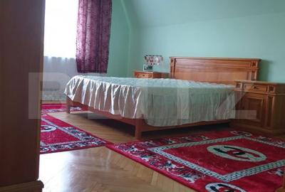 Casă cu 7 camere cu Canalizare în Central - 5