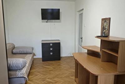 Garsonieră decomandată în Central - 1