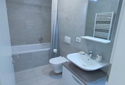 Mall Coresi - apartament 2 camere decomandat - boxa - loc de parcare propriu - 4