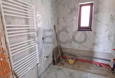 Casă cu 3 camere cu Teren 350 Mp în Borș - 13