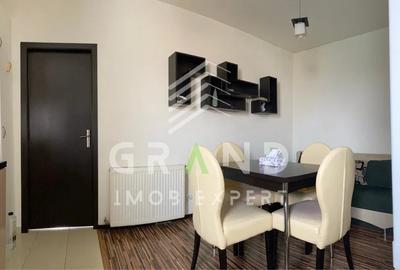 Apartament cu 2 camere semidecomandat, mobilat în Central