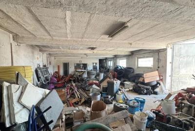 Spațiu comercial, de 330 mp, în Central - 4