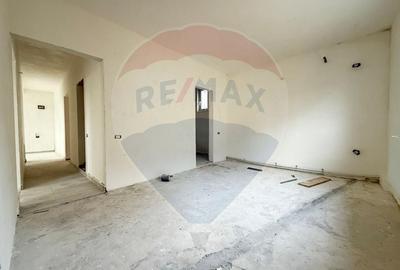 Casă individuală cu 6 camere cu Teren 300 Mp în Sud - 6