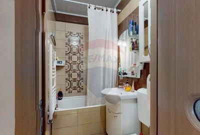 Apartament cu 2 camere semidecomandat, mobilat în Florilor - 3