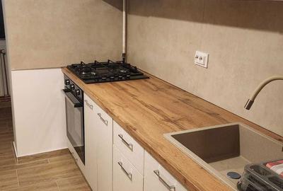 Apartament cu 3 camere decomandat în Canta - 4