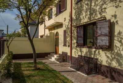 REV2004387 Vila 5 camere Decebal - 1