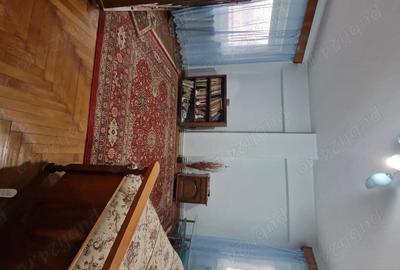 Apartament cu 3 camere decomandat în Central - 1