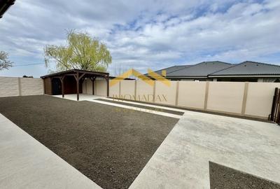 Casă individuală cu 3 camere cu Canalizare în Sânmihaiu Român - 4