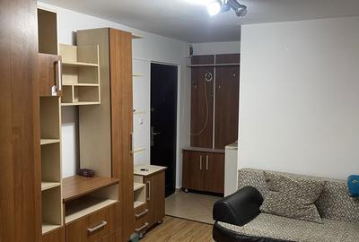 Garsonieră în Plopilor