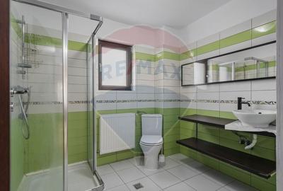 Casa luminoasa cu 6 camere si curte de 572 mp in zona de Nord, Gulia - 14