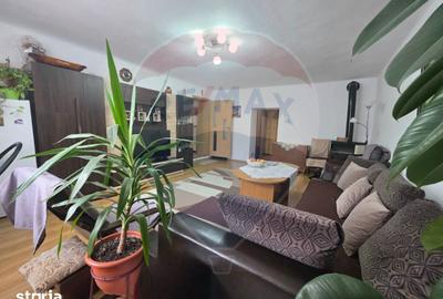 Casă cu 3 camere cu Teren 197 Mp în Central - 14