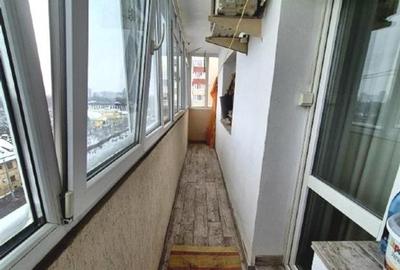 Apartament cu 3 camere decomandat, mobilat în Eroii Revoluției - 2