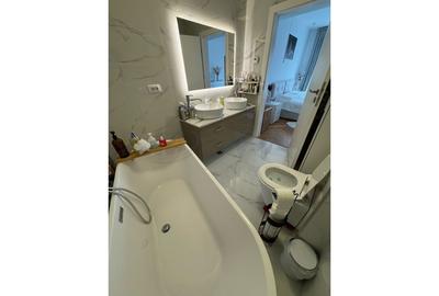 REA1023158 Apartament 4 camere de vanzare - 9