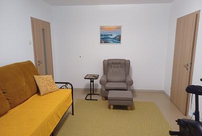Apartament cu 4 camere semidecomandat în Gorjului - 2