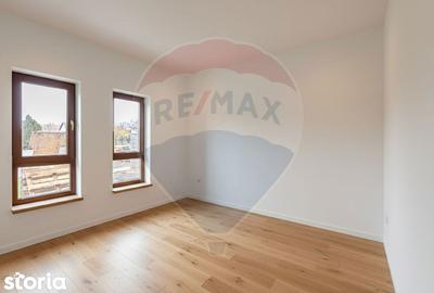 Casă cu 3 camere semidecomandat cu Teren 325 Mp în Sânmihaiu Român - 6