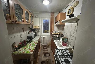 Apartament cu 3 camere semidecomandat în Păcurari - 4