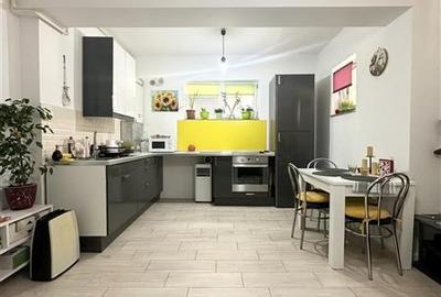 Apartament 2 Camere Mobilat Utilat - Zona Alezzi - 100m Pana la Mare - 4