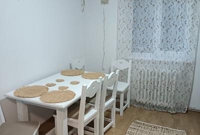 Închiriez apartement 2 cam Neptun 1, proprietar, disponibil din octombrie - 2