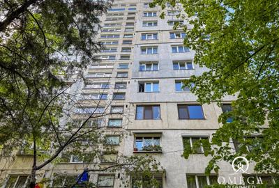Apartament cu 3 camere decomandat în Tătărași