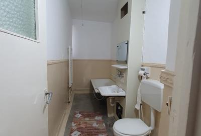 Apartament cu 3 camere decomandat în Central - 3