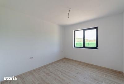 Casă cu 4 camere cu Teren 500 Mp în Drăganu - 14