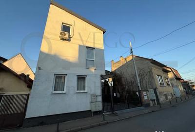 Casă cu 5 camere cu Canalizare în Semicentral - 18
