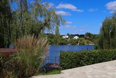 Vila amplasata pe malul lacului - 6