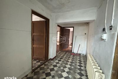 Casă cu 6 camere cu Teren 300 Mp în Central - 5