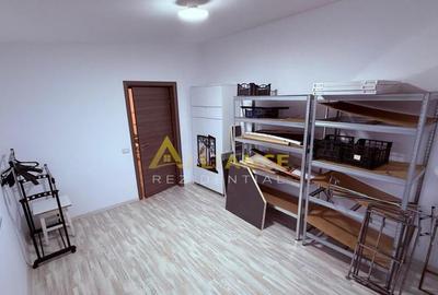 Apartament cu 3 camere decomandat în Berceni - 12