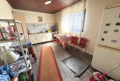 Casă cu 5 camere cu Canalizare în Ologeni - 26