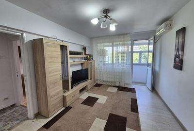 Apartament cu 2 camere semidecomandat, mobilat în Muncii