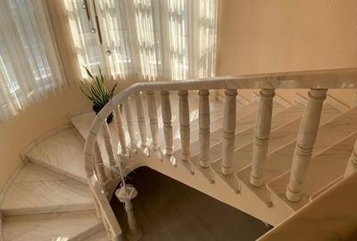 Casă cu 5 camere cu Teren 1200 Mp în Podgoria - 2