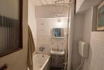APARTAMENT DE VANZARE, 3 CAM,70 MP, ET 3 - 8