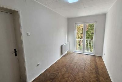Exclusivitate, 3 camere etajul 2/4, str. Grigore Alexandrescu-Manastur - 21