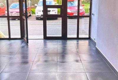 Spațiu comercial, de 25 mp, în Central - 2