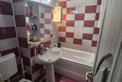 Apartament cu 3 camere semidecomandat, mobilat în Podu Roș - 5