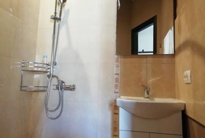 Corp de casa 4 camere liber la vanzare zona AFI - 13
